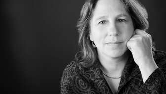 tisdale_S01-1438_MED_unbranded-BW.jpg?sw=336&cx=0&cy=352&cw=3000&ch=1697&q=60